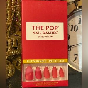 RED ASPEN THE POP Making Moves Magenta Nail Dashes Pop On Almond